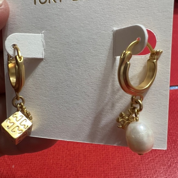 Tory Burch Kira Mismatch Dice and Pearl Drop Earrings - Picture 3 of 6